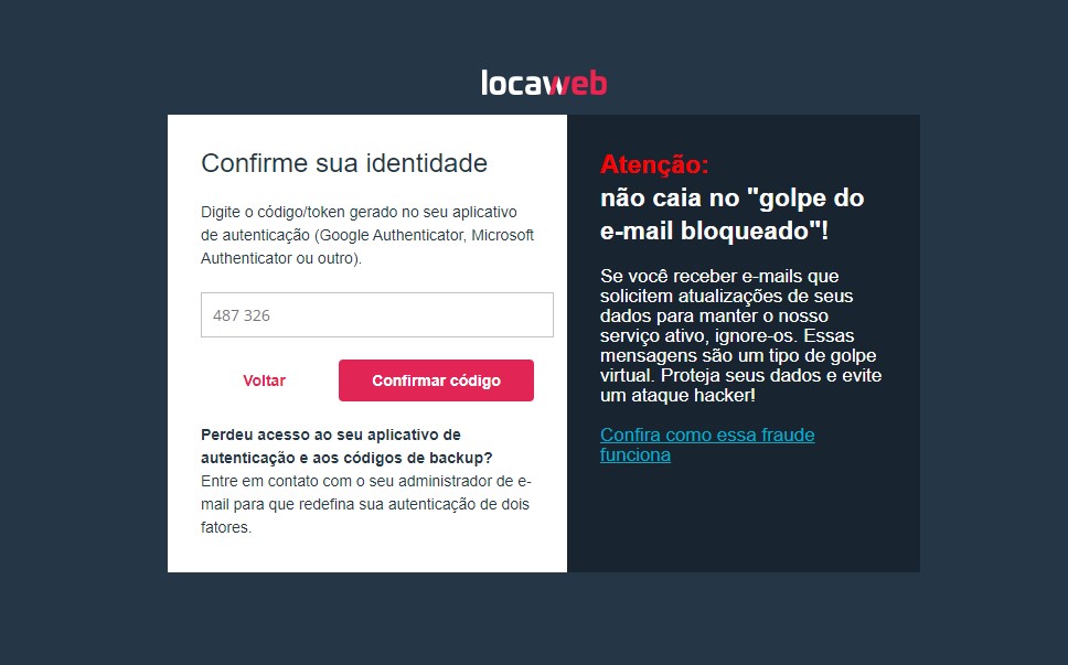 [Alt text: imagem da página de confirmação de identidade, na qual um código ou token é solicitado para prosseguir. A tela é composta por alguns pequenos textos orientando sobre a autenticação, um campo para inserir o seu código e dois botões logo abaixo escritos “voltar” e “confirmar código”.]