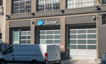 fachada da empresa Docker