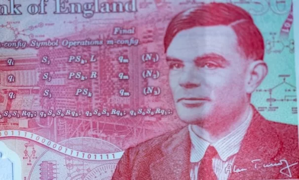 Alan Turing foi homenageado ao estampar nota de £50 no Reino Unido.