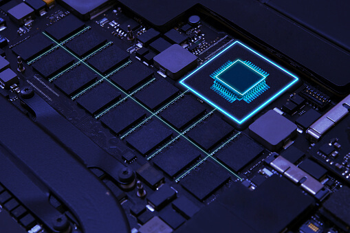 Diagrama de um núcleo de CPU física compartilhado entre várias vCPUs de diferentes máquinas virtuais